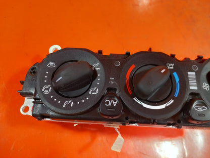 Ford Tourneo Custom 2.2 Diesel 2016 A/C Climate Control Panel BM5T18549 A411 - Image 6