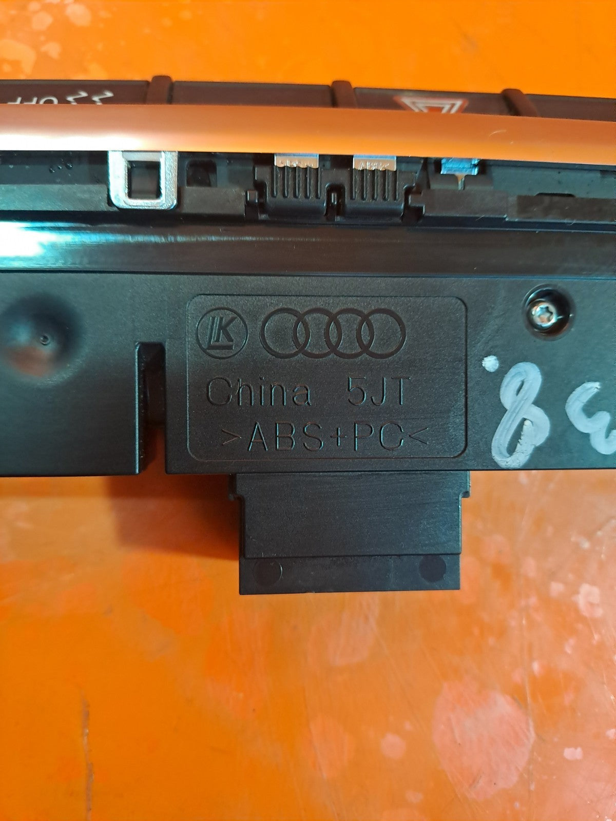 ✅AUDI A3 1.6 DIESEL 2013 HAZARD TRACTION SCREEN SWITCH PANEL 8V0925301AT A338 - Image 7