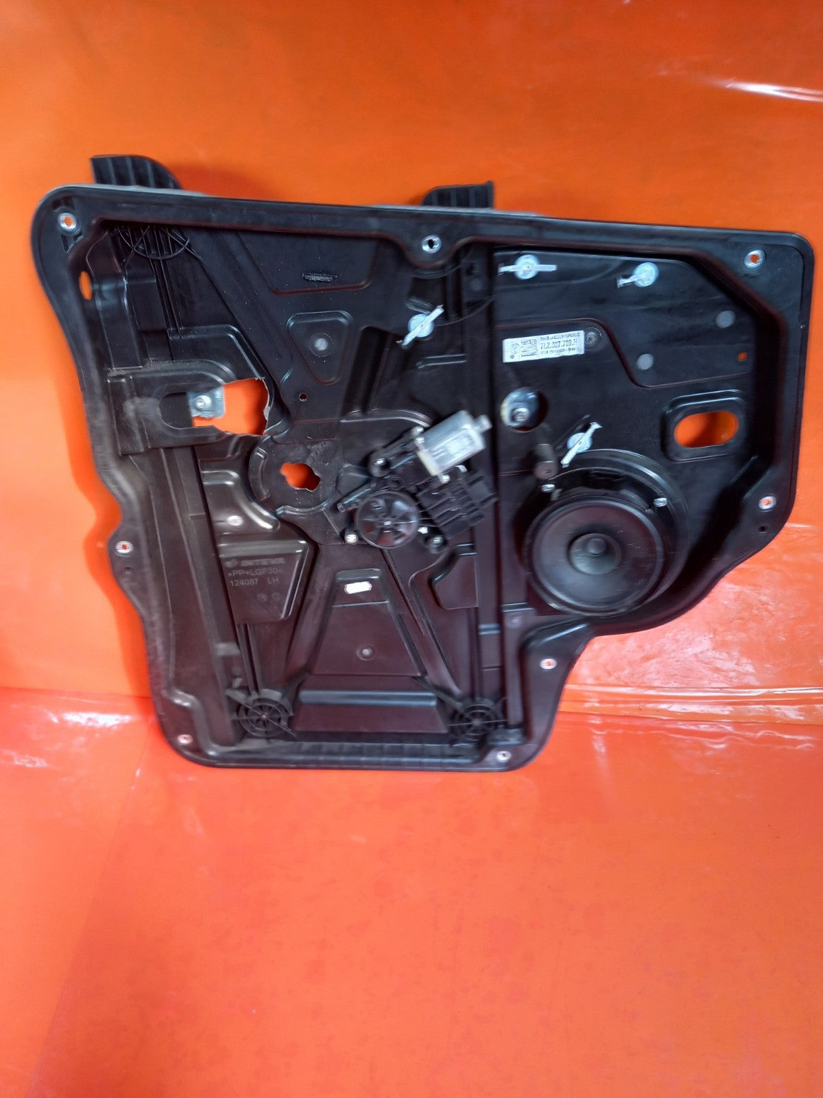 VW Transporter T30 2.0 Diesel 2021 Front Left Window Regulator 7L2837729H A410 - Image 5