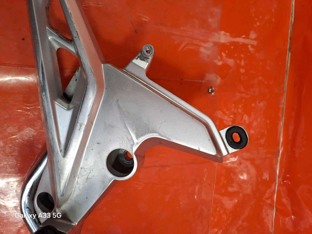 ebay-src:https://i.ebayimg.com/00/s/mtiwmfgxnjaw/z/yfyaaeswtmnpeji9/$_57.jpg