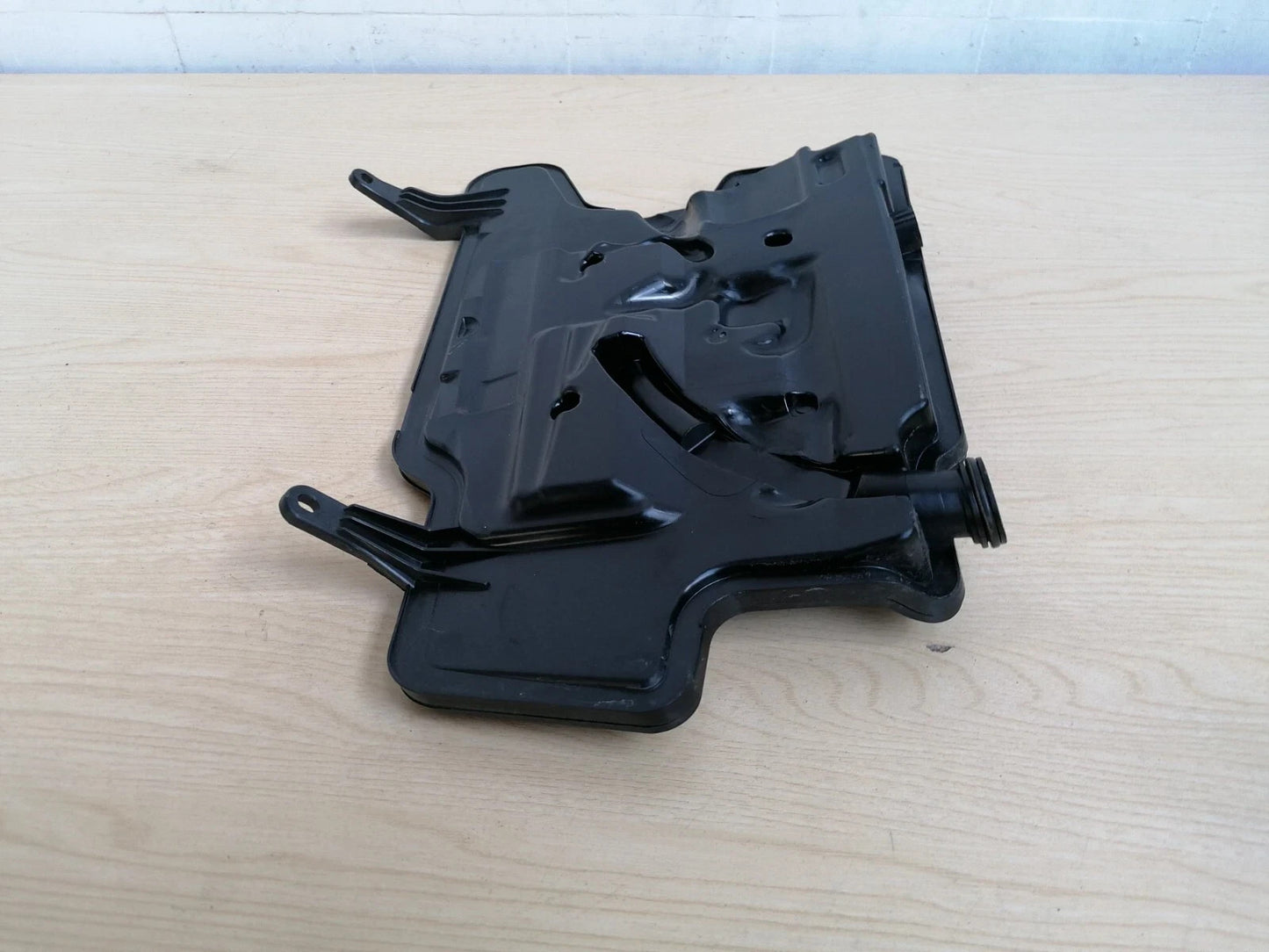 ebay-src:https://i.ebayimg.com/00/s/mtiwmfgxnjaw/z/zygaaeswdevp3541/$_57.jpg