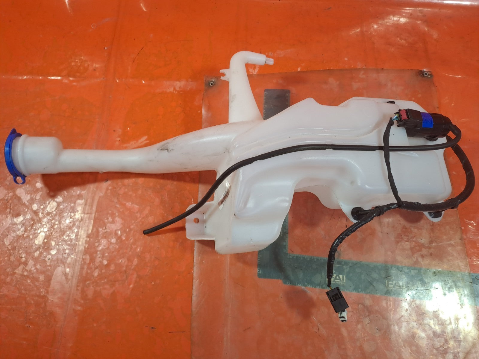 ✅2024 FORD TRANSIT COURIER WINDSCREEN WASHER FLUID BOTTLE TANK R2X6-17B613-AB - Image 7