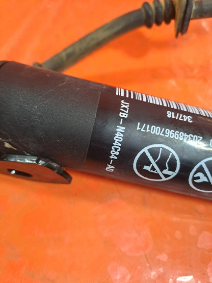 ✅2019 Ford Focus MK4 ST-Line Tailgate Strut Pair JX7B-N404C84-AD + Warranty A354 - Image 3