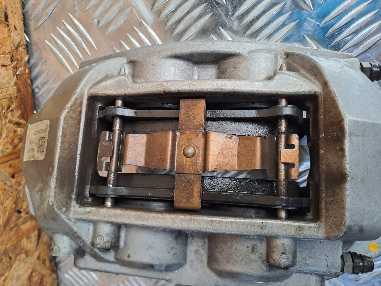 ebay-src:https://i.ebayimg.com/00/s/mtiwmfgxnjaw/z/rmiaaoswjntn8rne/$_57.jpg