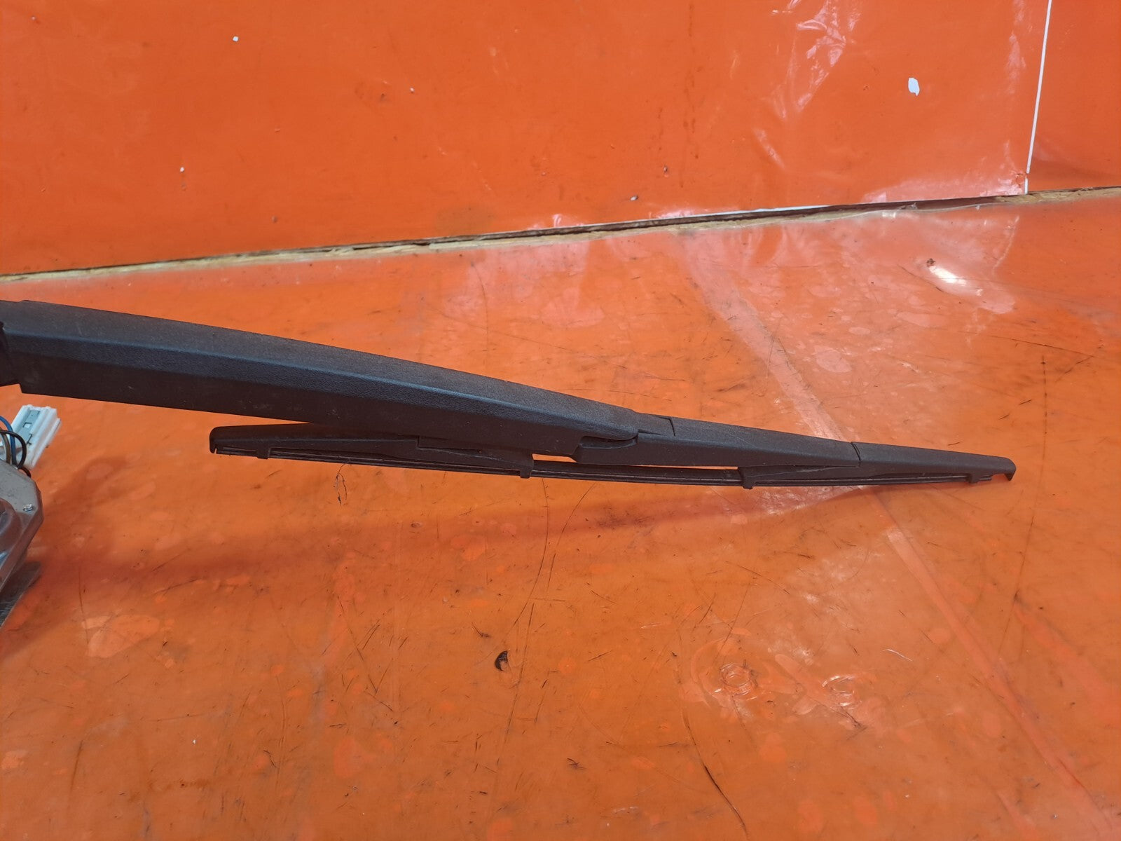 ✅Ssangyong Korando S 2013 2.0 Diesel Tailgate Wiper Motor Warranty A282 - Image 2