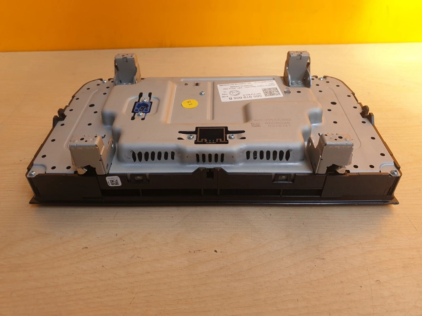 ebay-src:https://i.ebayimg.com/00/s/mtiwmfgxnjaw/z/auoaaeswx-9p5ziv/$_57.jpg