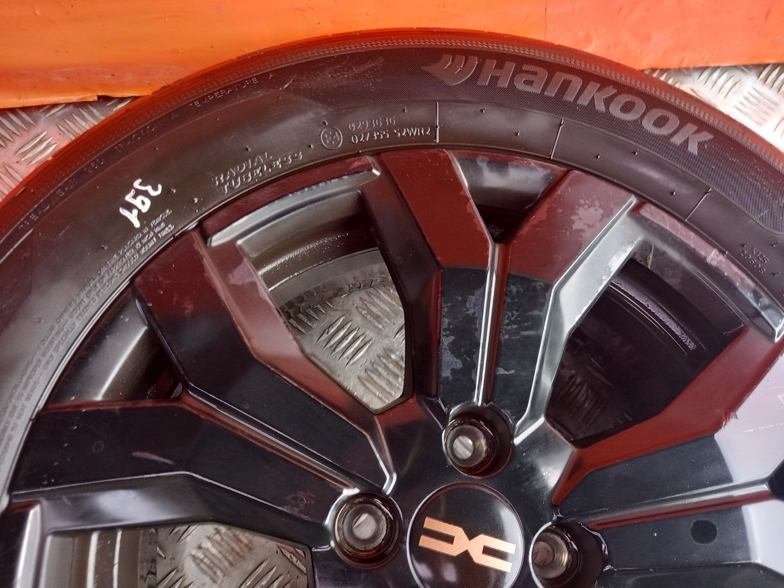 2024 Dacia Jogger Alloy Wheel with Tyre 205/60 R16 403004026R Warranty A391 - Image 2