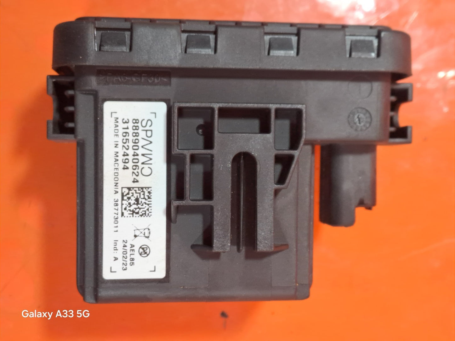ebay-src:https://i.ebayimg.com/00/s/mtiwmfgxnjaw/z/rimaaeswcqnpehjp/$_57.jpg