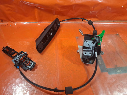✅FORD TRANSIT COURIER 1.5 DIESEL 2024 REAR LEFT SLIDING DOOR LOCK R2X6V264A27DD - Image 5