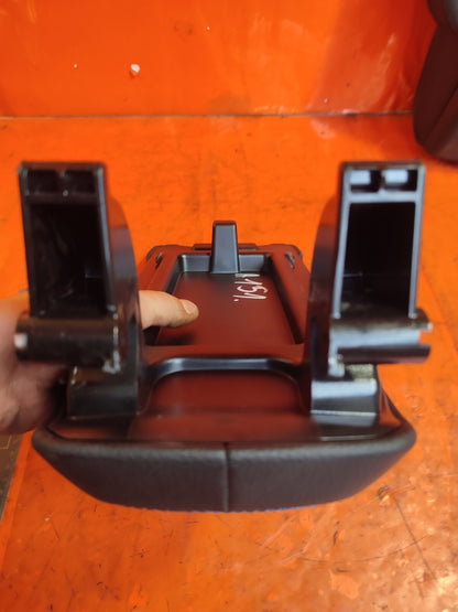 2023 BMW 1 Series F40 M Sport Centre Console Armrest 9460084 Warranty A151 - Image 7