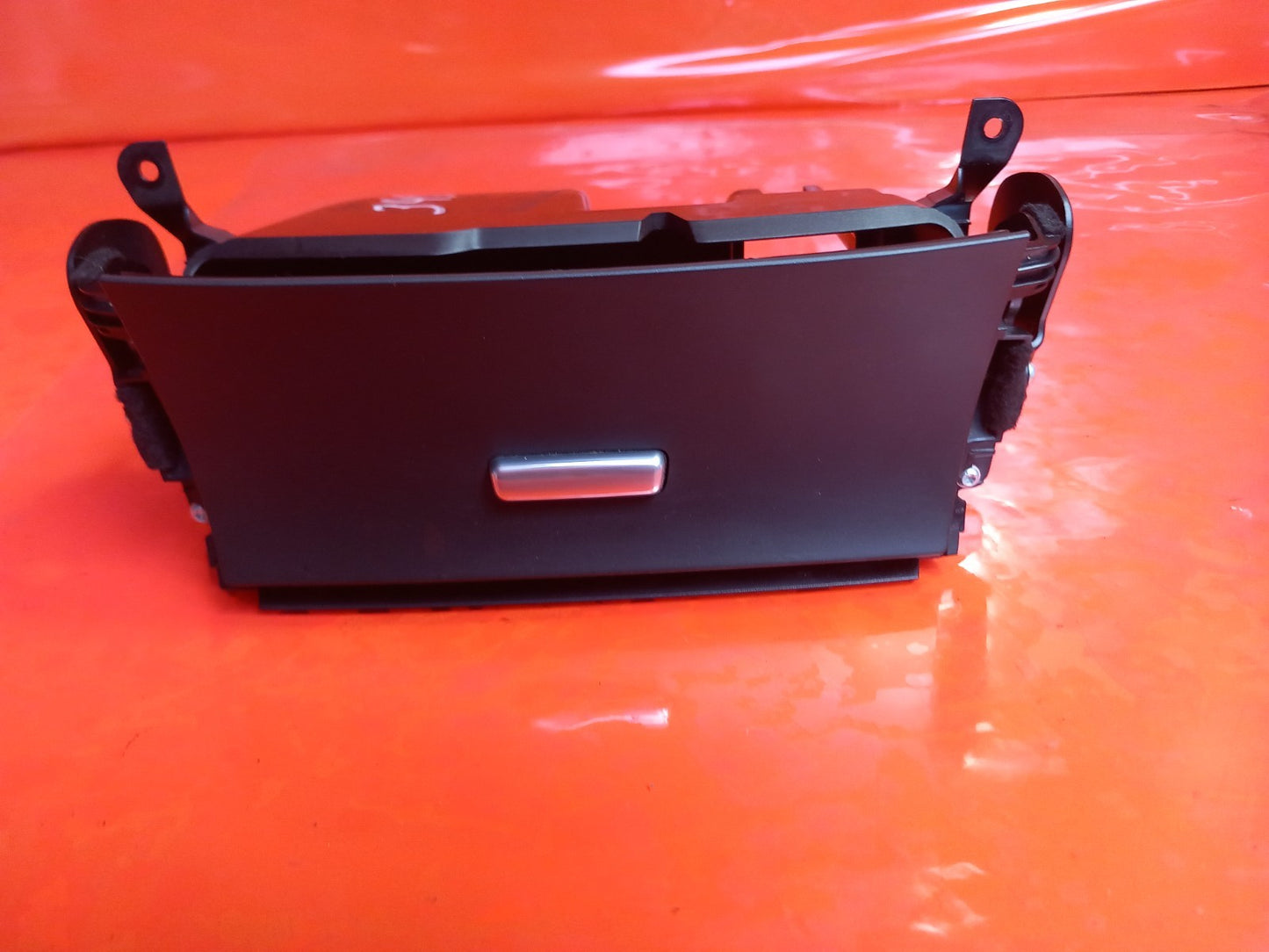 2019 Ford Galaxy MK3 Zetec Ashtray EM2B-R045P64-AN Warranty A345 - Image 2