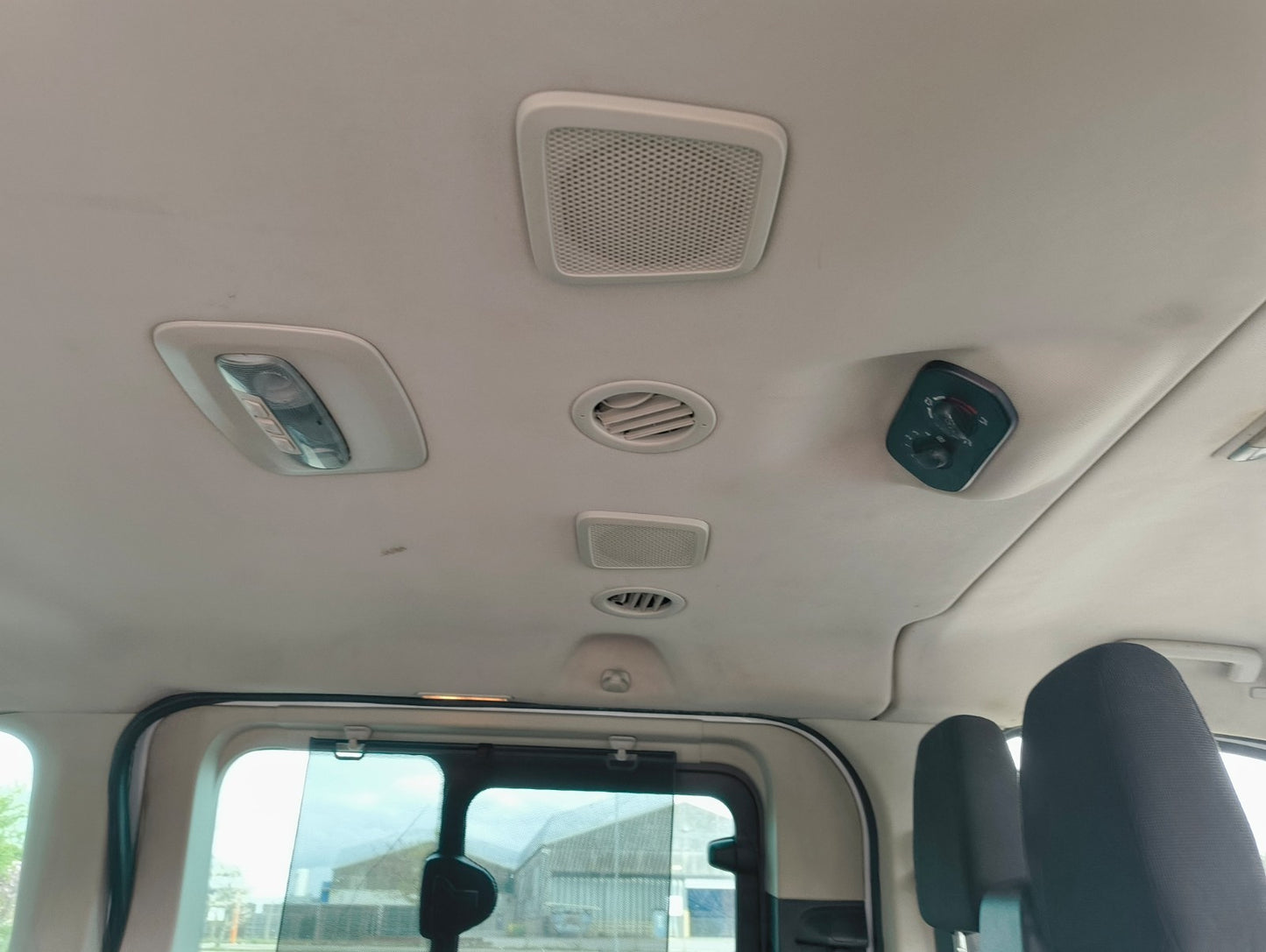 ✅Ford Tourneo Custom 2.2 Diesel 2015 Rear Roof Liner Warranty A377 - Image 1