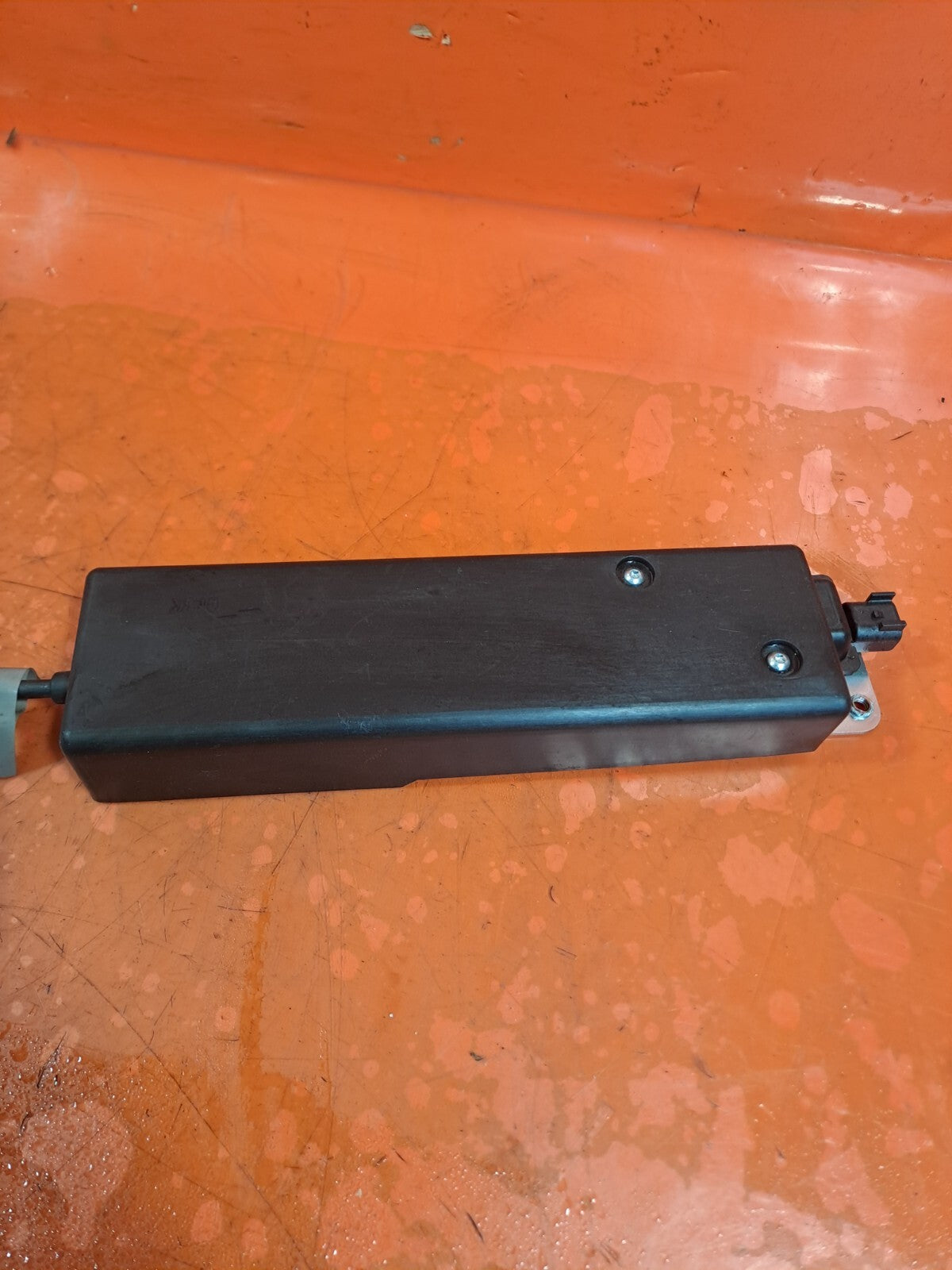 ✅2010 LAND ROVER DISCOVERY 4 L319 TAILGATE LOCK CATCH 3027655 + WARRANTY - Image 2