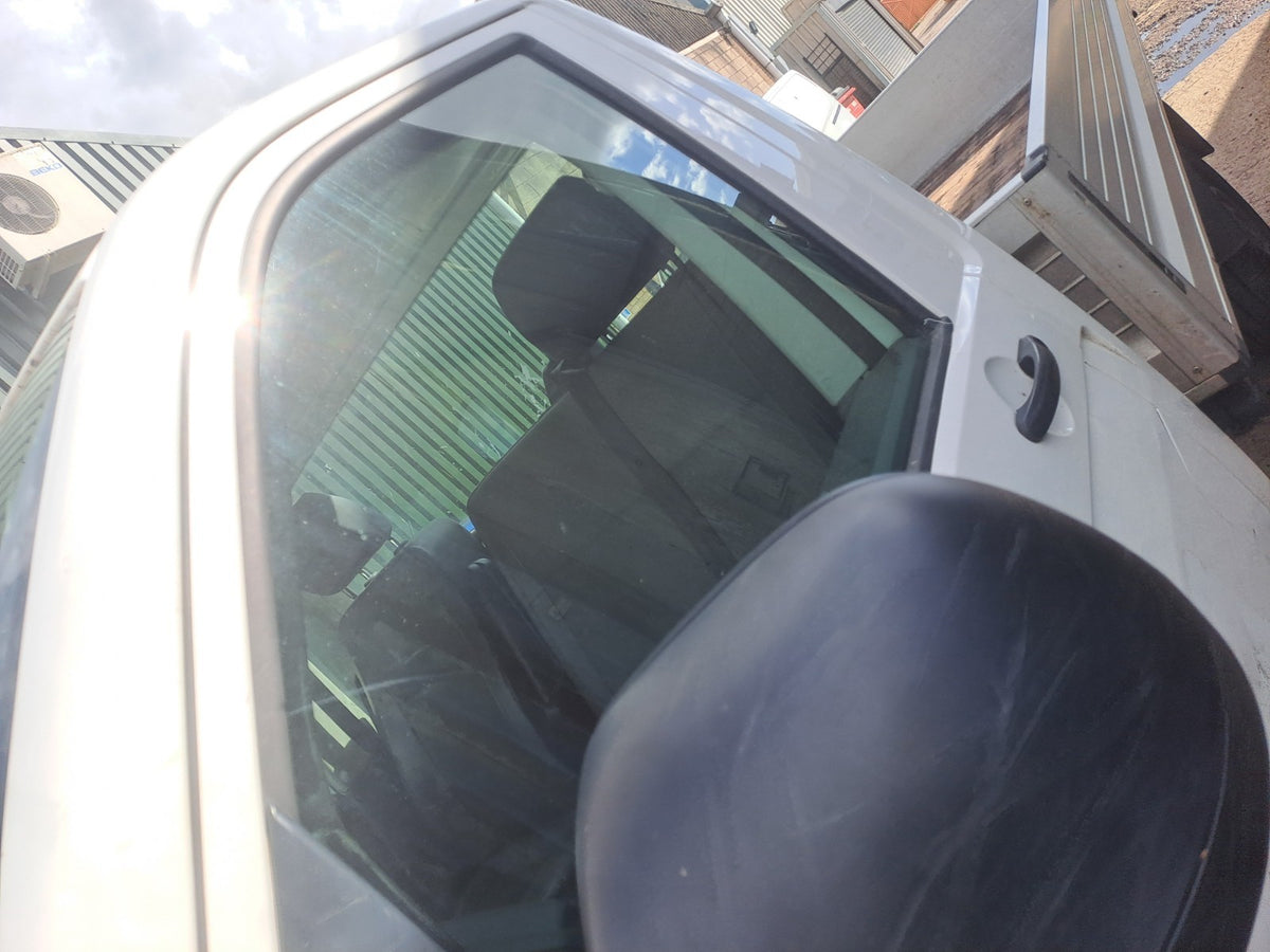 2021 VW Transporter T30 Front Left Door Window Glass 43R-001025 Warranty A410 - Image 4