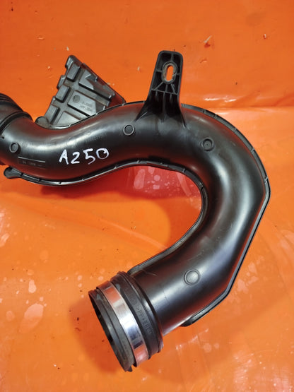 ✅2015 RENAULT TRAFIC MK3 SL27 INTERCOOLER PIPE HOSE 93451664 + WARRANTY A250 - Image 2