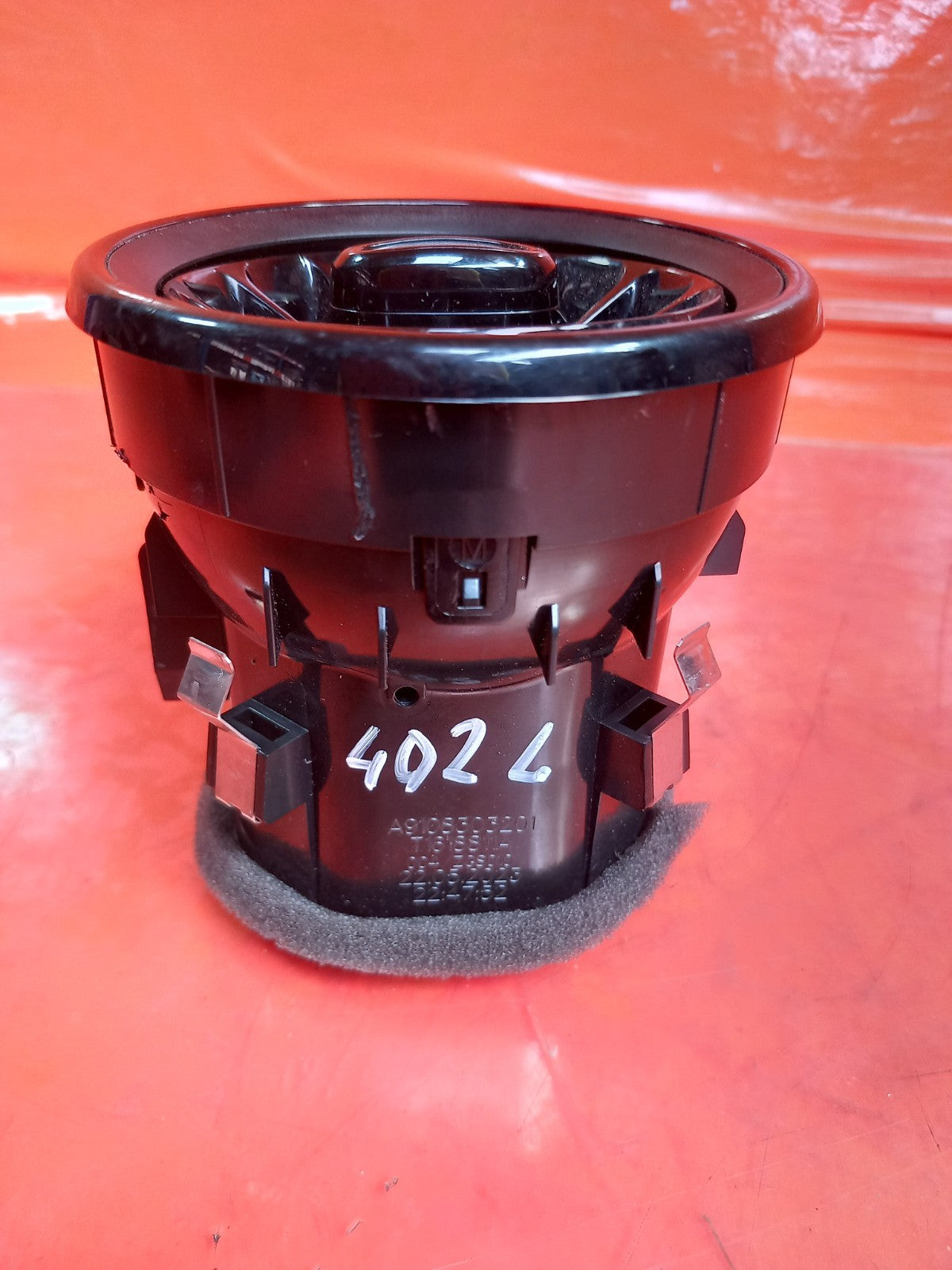 ebay-src:https://i.ebayimg.com/00/s/mtywmfgxmjaw/z/eiiaaeswnz9qfin0/$_57.jpg