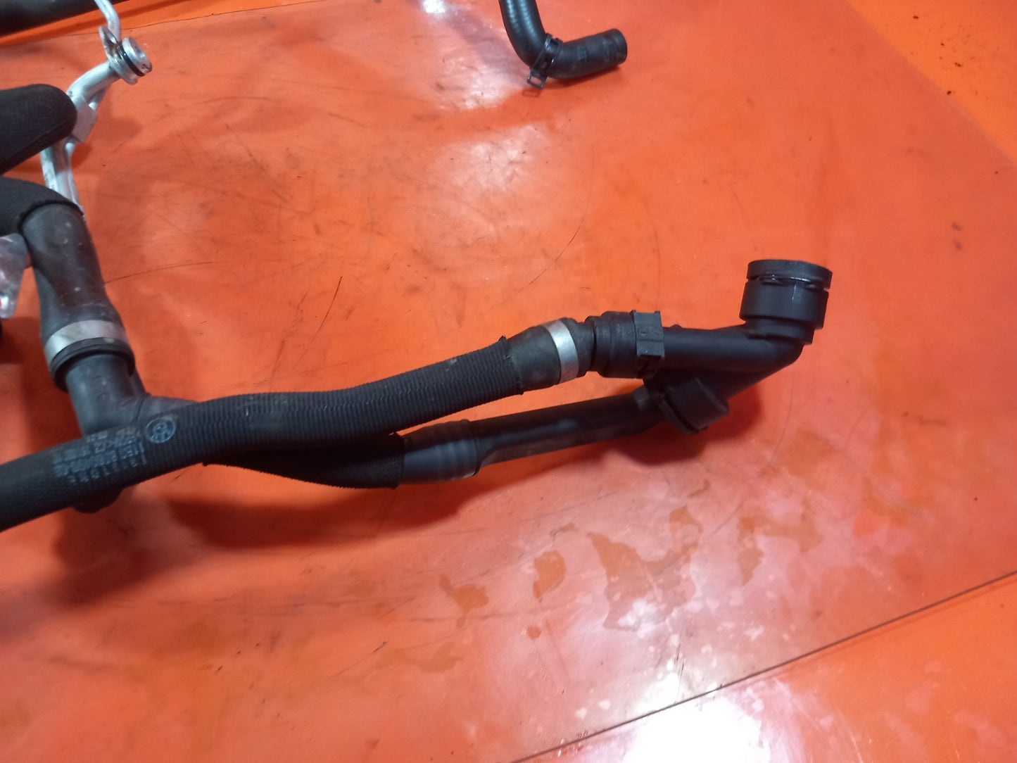 2021 BMW 1 Series F40 Coolant Pipes 8584835 Warranty A365 - Image 7