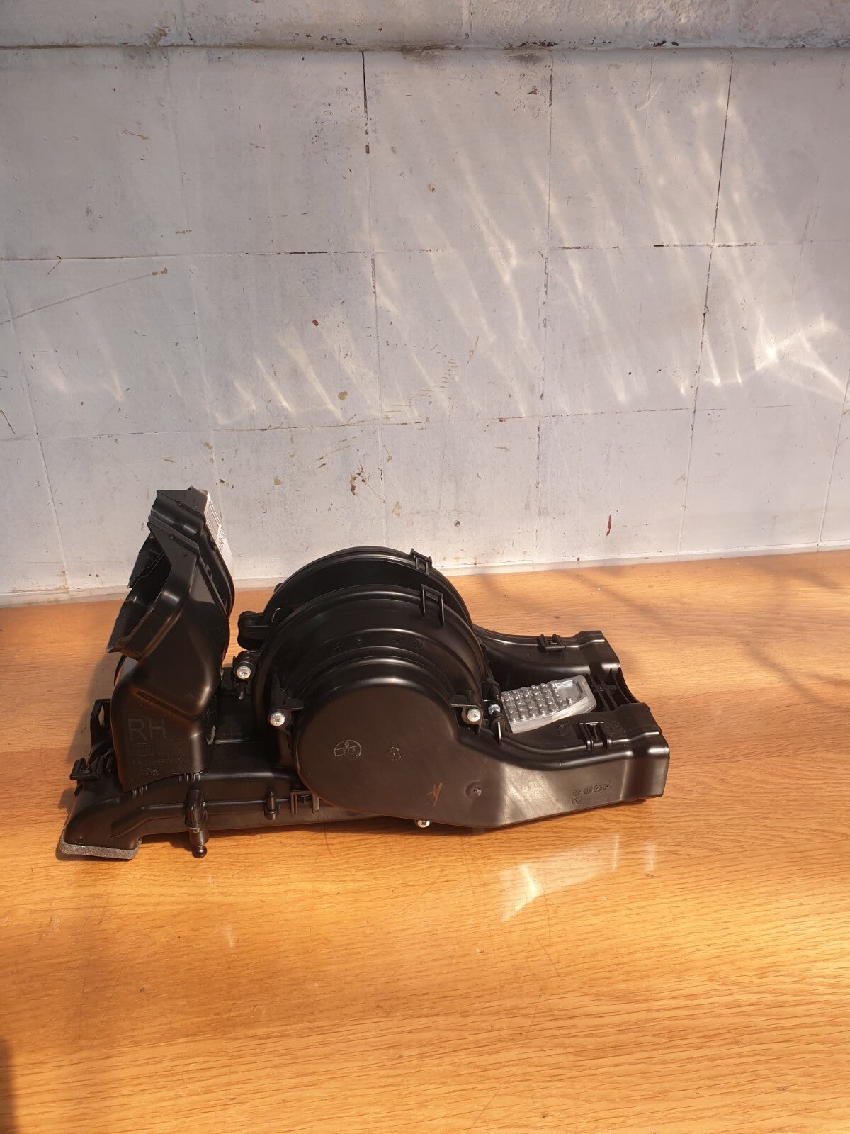 ebay-src:https://i.ebayimg.com/00/s/mtywmfgxmjaw/z/0rsaaoswgzxmzn1y/$_57.jpg