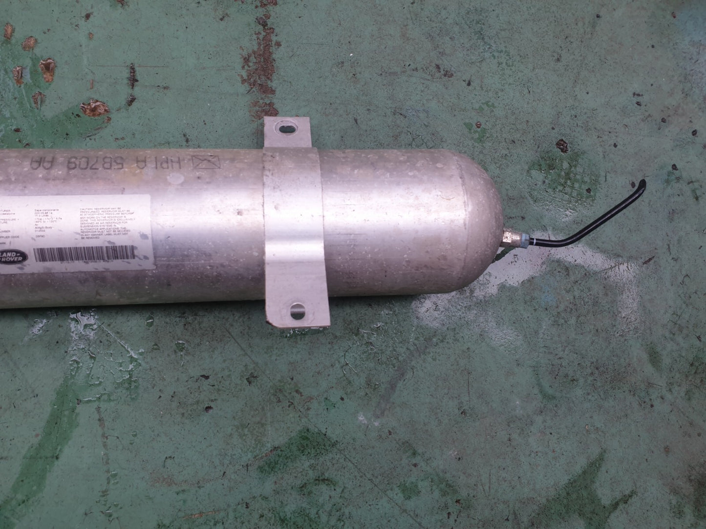 2018 LAND ROVER DISCOVERY 5 L462 SUSPENSION RESERVOIR TANK HPLA5B709AA A046 - Image 4