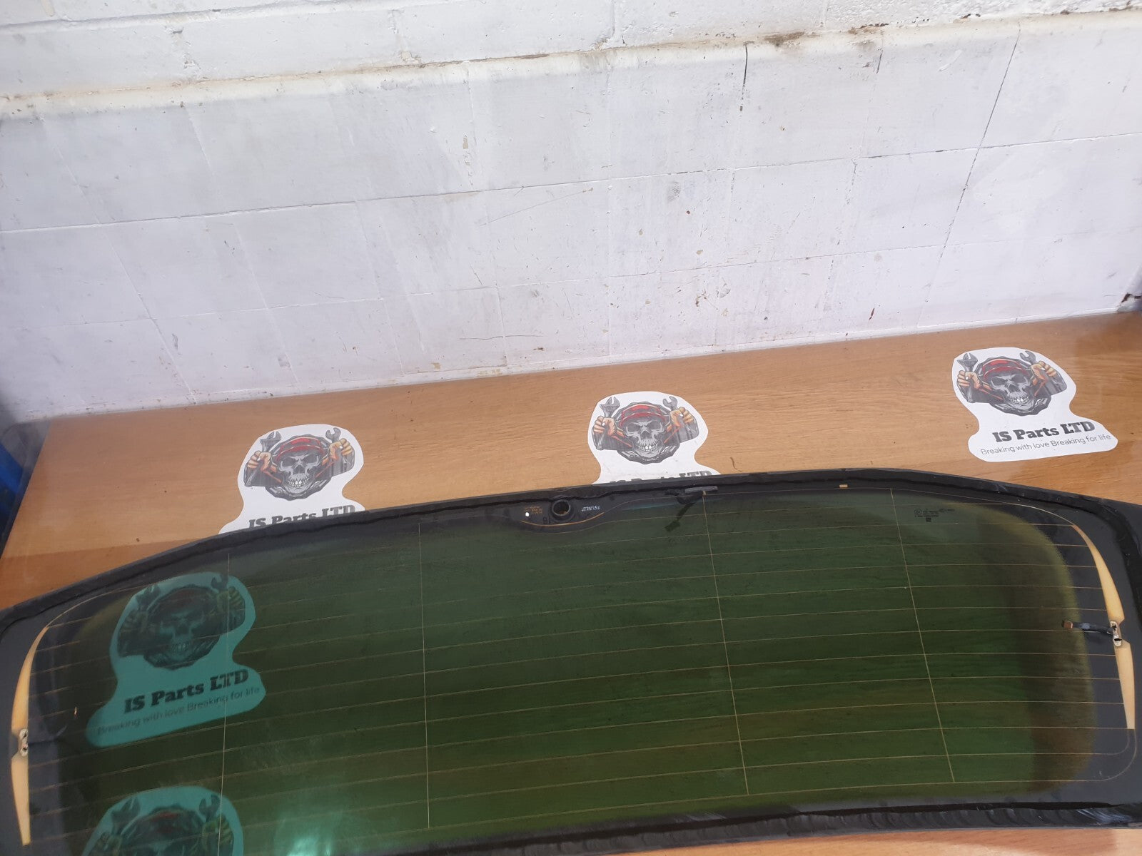 2019 SEAT ARONA FR 1.0P REAR TAILGATE BOOT LID GLASS 43R-004524 + WARRANTY A217 - Image 4