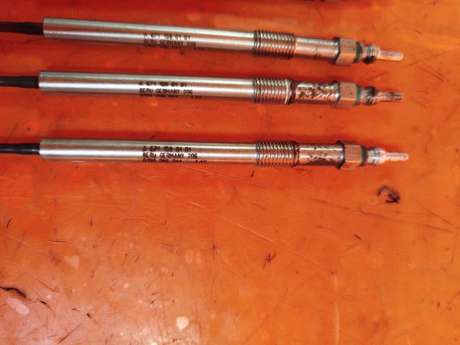 ✅SSANGYONG KORANDO S 2.0 DIESEL 2013 GLOW PLUG 1x 0100266044 A6711590101 A282 - Image 2