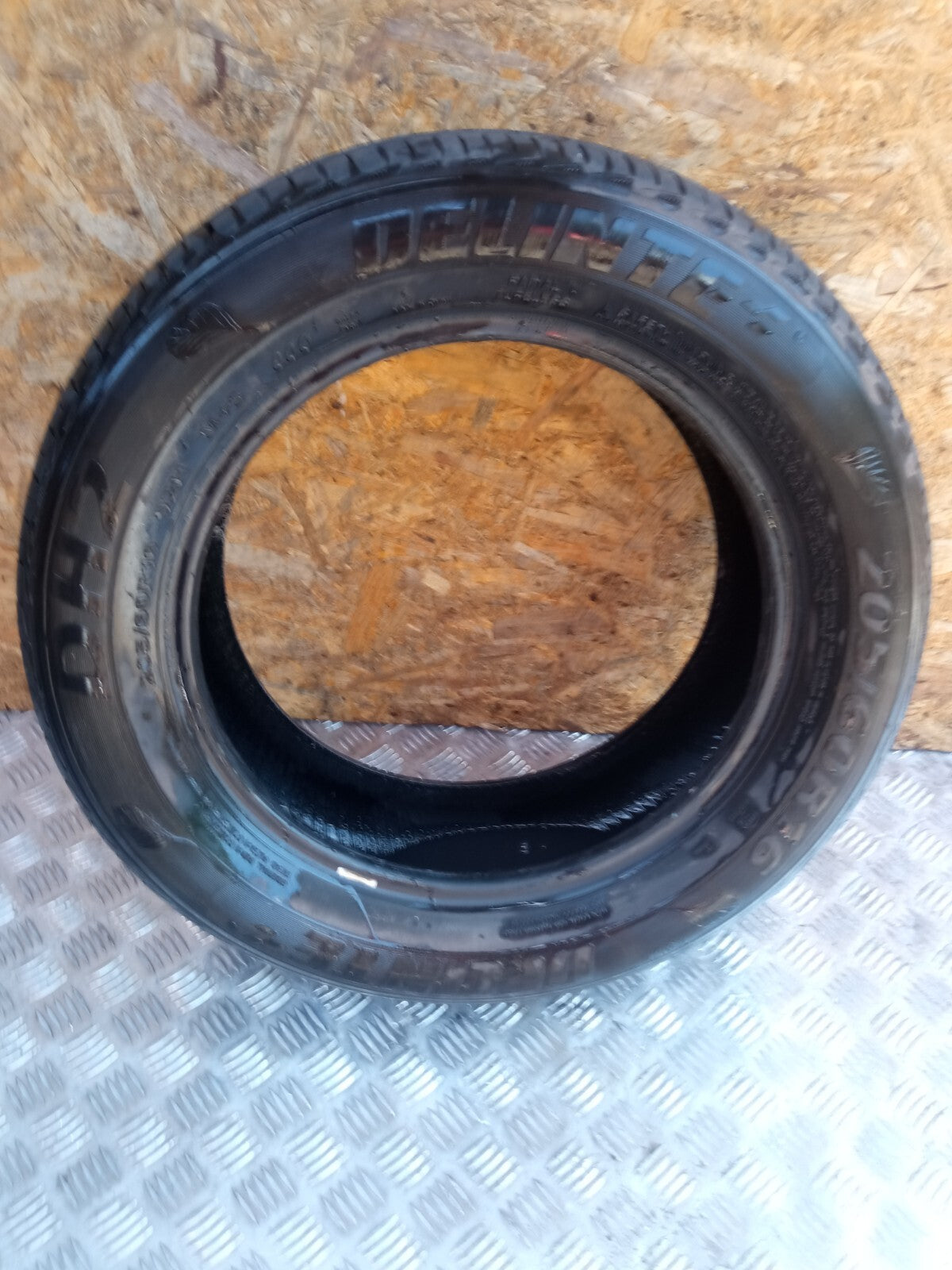 ✅DELINTE TYRE 205/60 R16 6.05 mm + WARRANTY xAA - Image 1