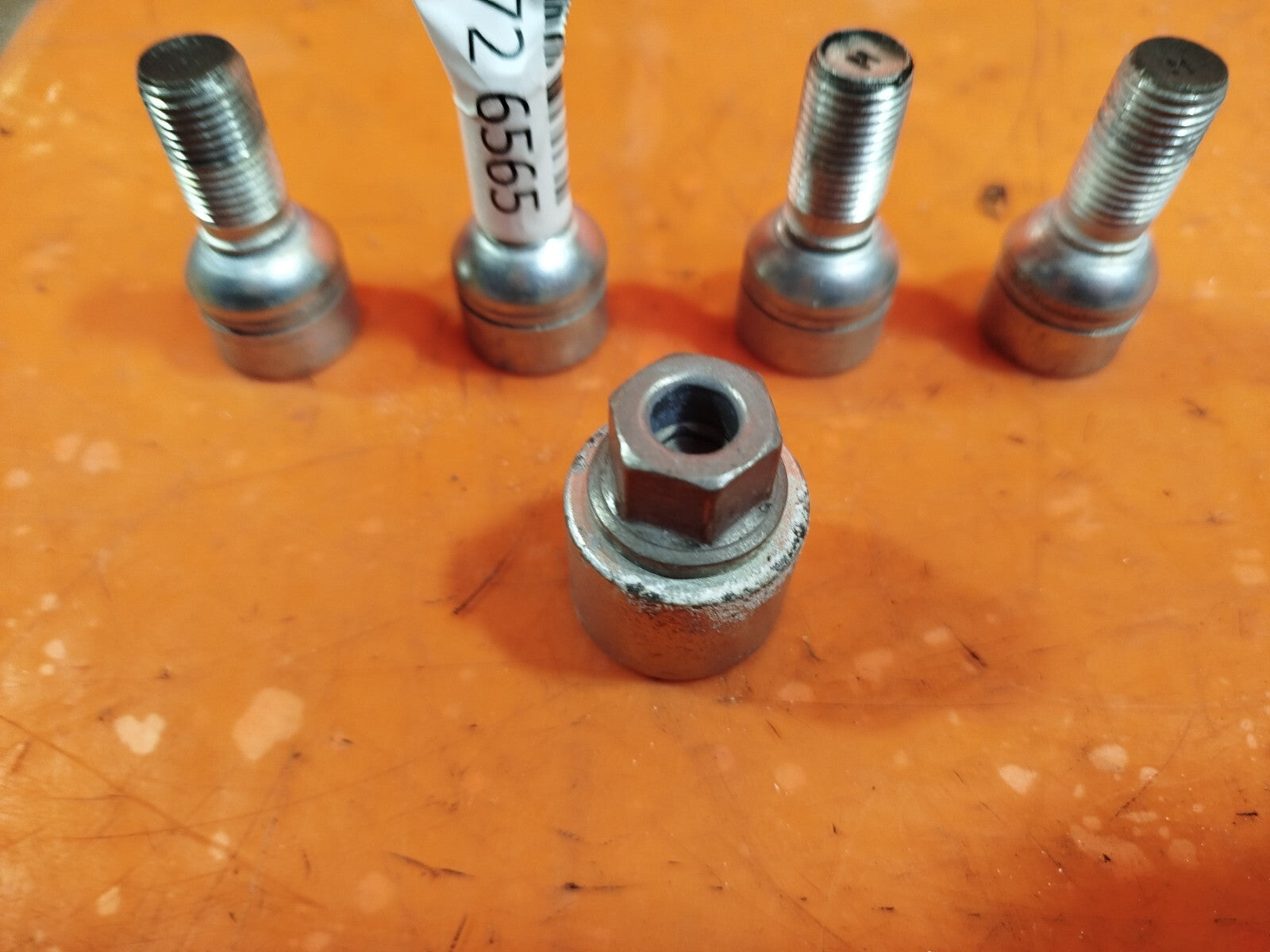 ebay-src:https://i.ebayimg.com/00/s/mtiwmfgxnjaw/z/dweaaoswcnroniow/$_57.jpg