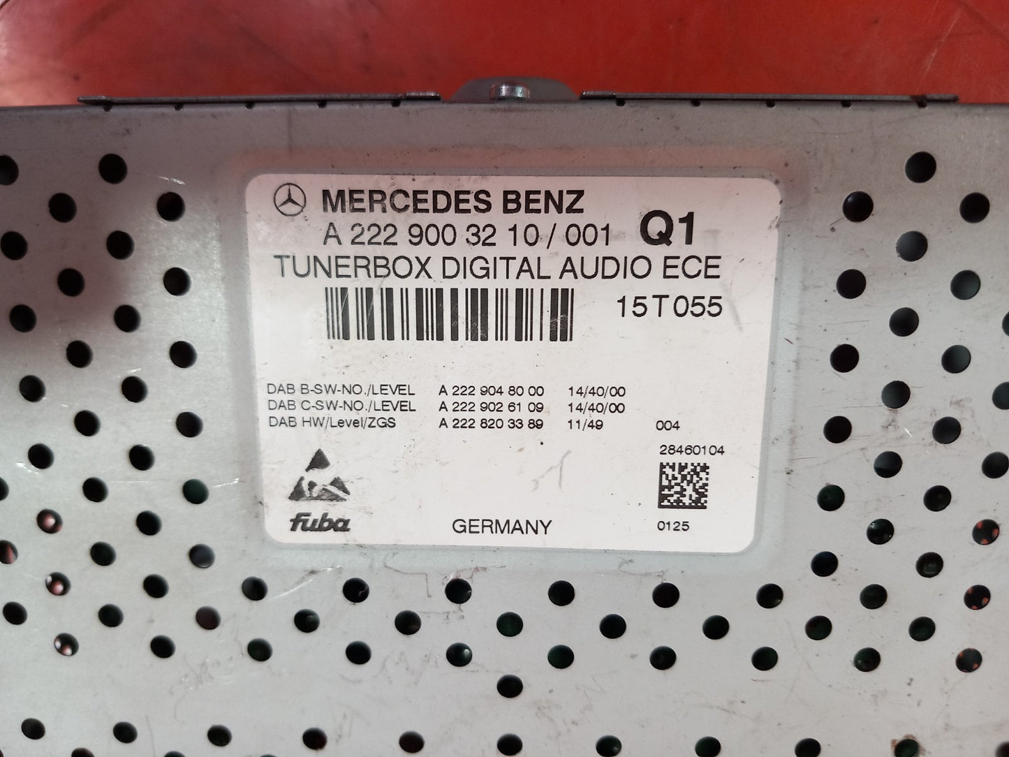 Mercedes C200 W205 AMG 2.0 Petrol 2015 Dab Digital Radio Head Unit A2229003210 - Image 4
