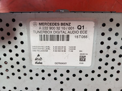 Mercedes C200 W205 AMG 2.0 Petrol 2015 Dab Digital Radio Head Unit A2229003210 - Image 4