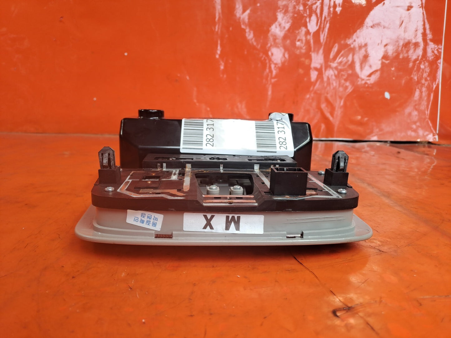 ✅Ssangyong Korando S 2013 2.0 Diesel FRONT INTERIOR ROOF LIGHT 77670-34000 - Image 9