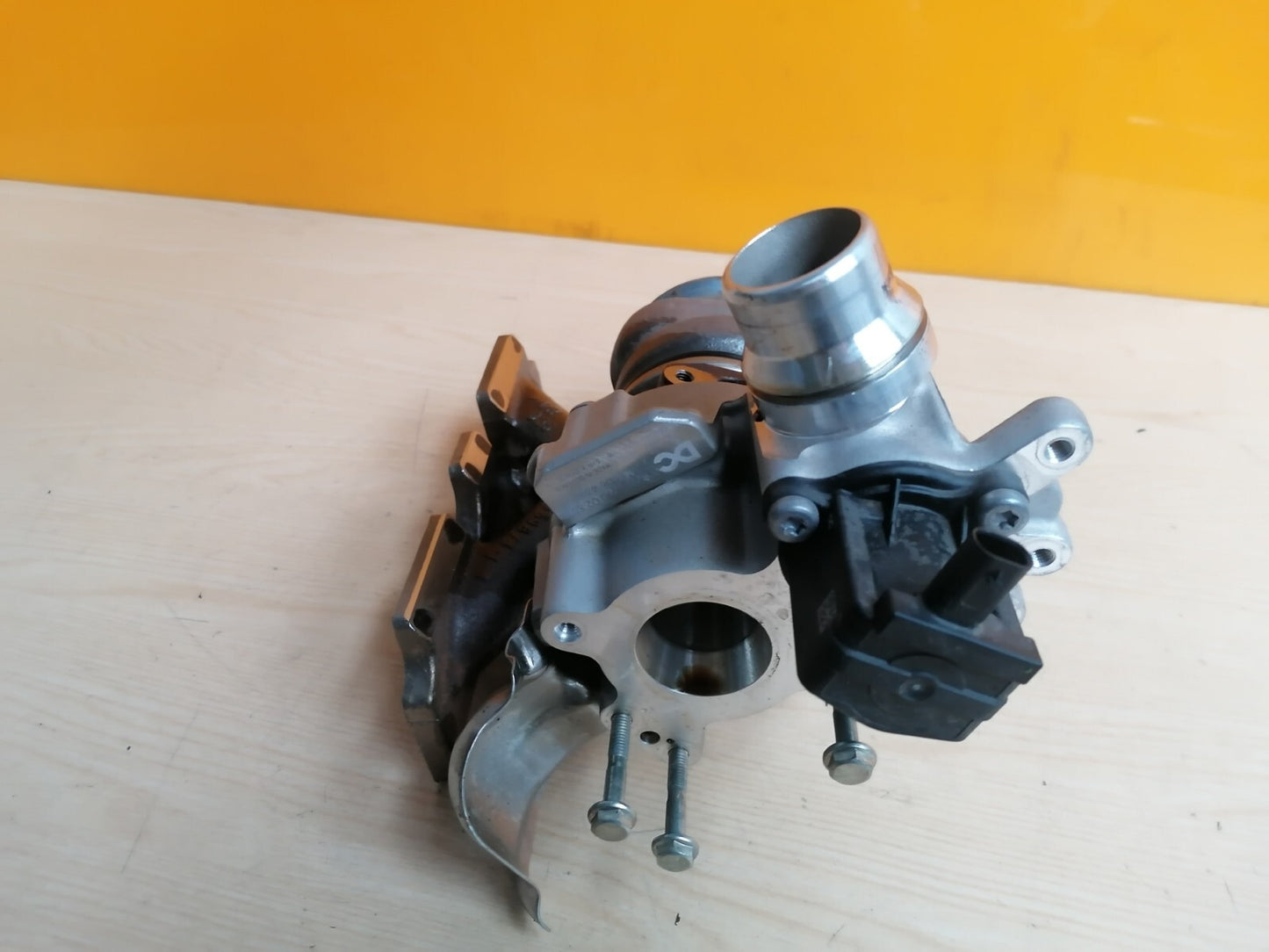 ebay-src:https://i.ebayimg.com/00/s/mtiwmfgxnjaw/z/3a8aaoswrfvkotma/$_57.jpg