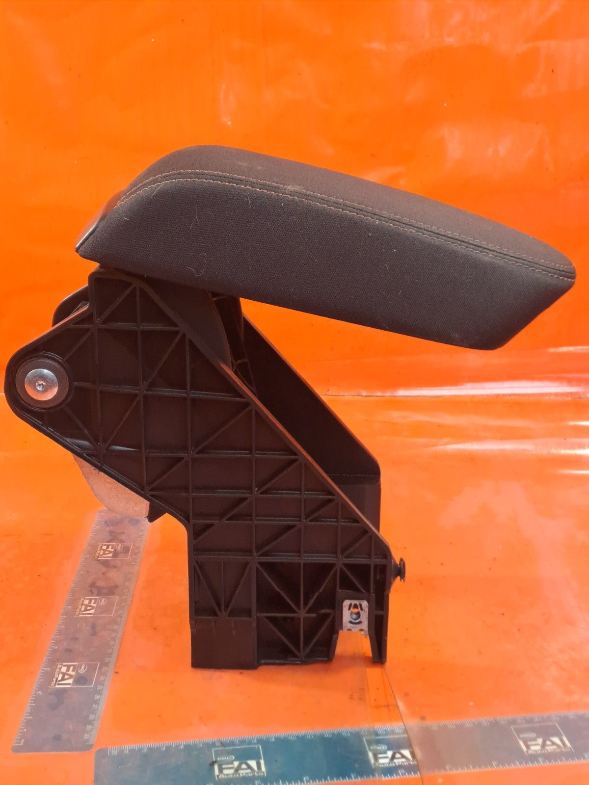 ✅SKODA KAMIQ Se 1.5 PETROL 2024 CENTRE CONSOLE ARMREST 654864207A Warranty A319 - Image 12