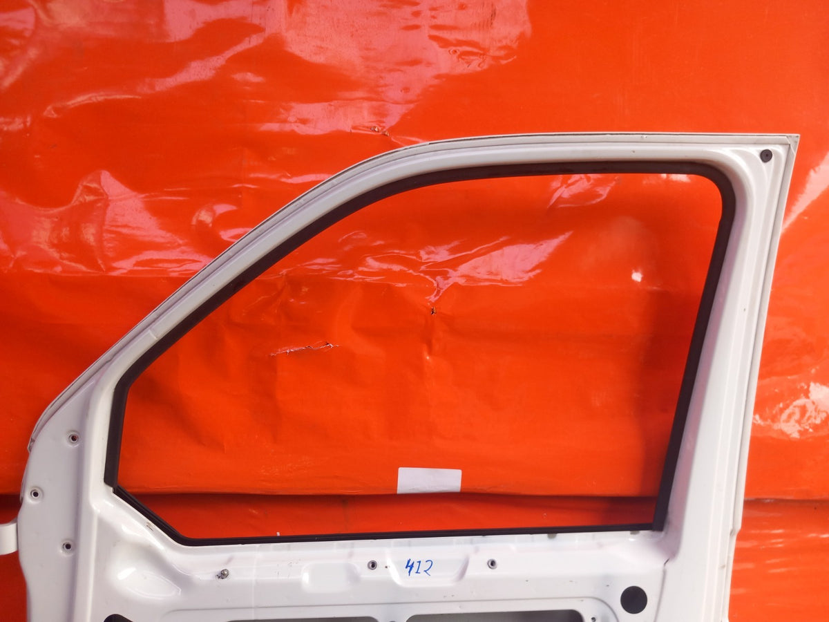 2021 VW Transporter T30 Front Right Driver Side Door White B9A A412 - Image 10
