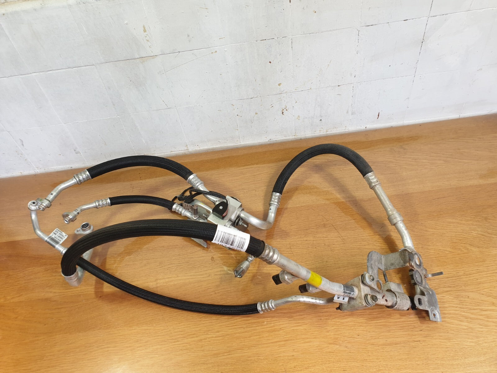 ebay-src:https://i.ebayimg.com/00/s/mtiwmfgxnjaw/z/bdqaaoswlhbm0frt/$_57.jpg