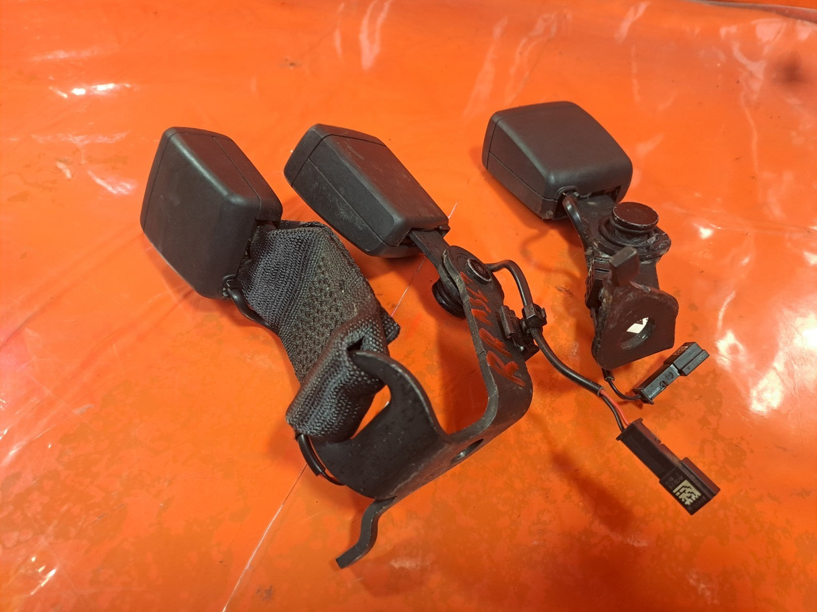 ✅BMW G20 318D M Sport 2.0 Diesel 2021 Rear Seat Belt Buckle Set 7442030 Warranty - Image 7