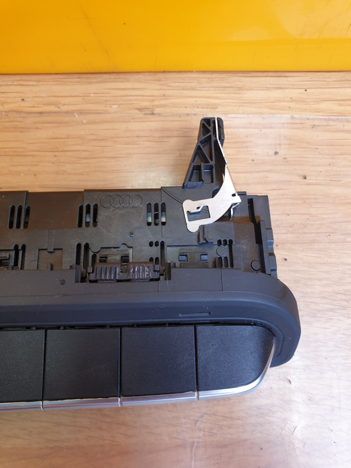 ebay-src:https://i.ebayimg.com/00/s/mtywmfgxmjaw/z/r2uaaoswf7bmocqx/$_57.jpg
