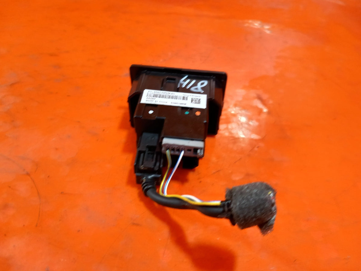 2021 Ford Ranger Wildtrak Twin USB Charger Port HC3T-14F014-BD Warranty A418 - Image 3