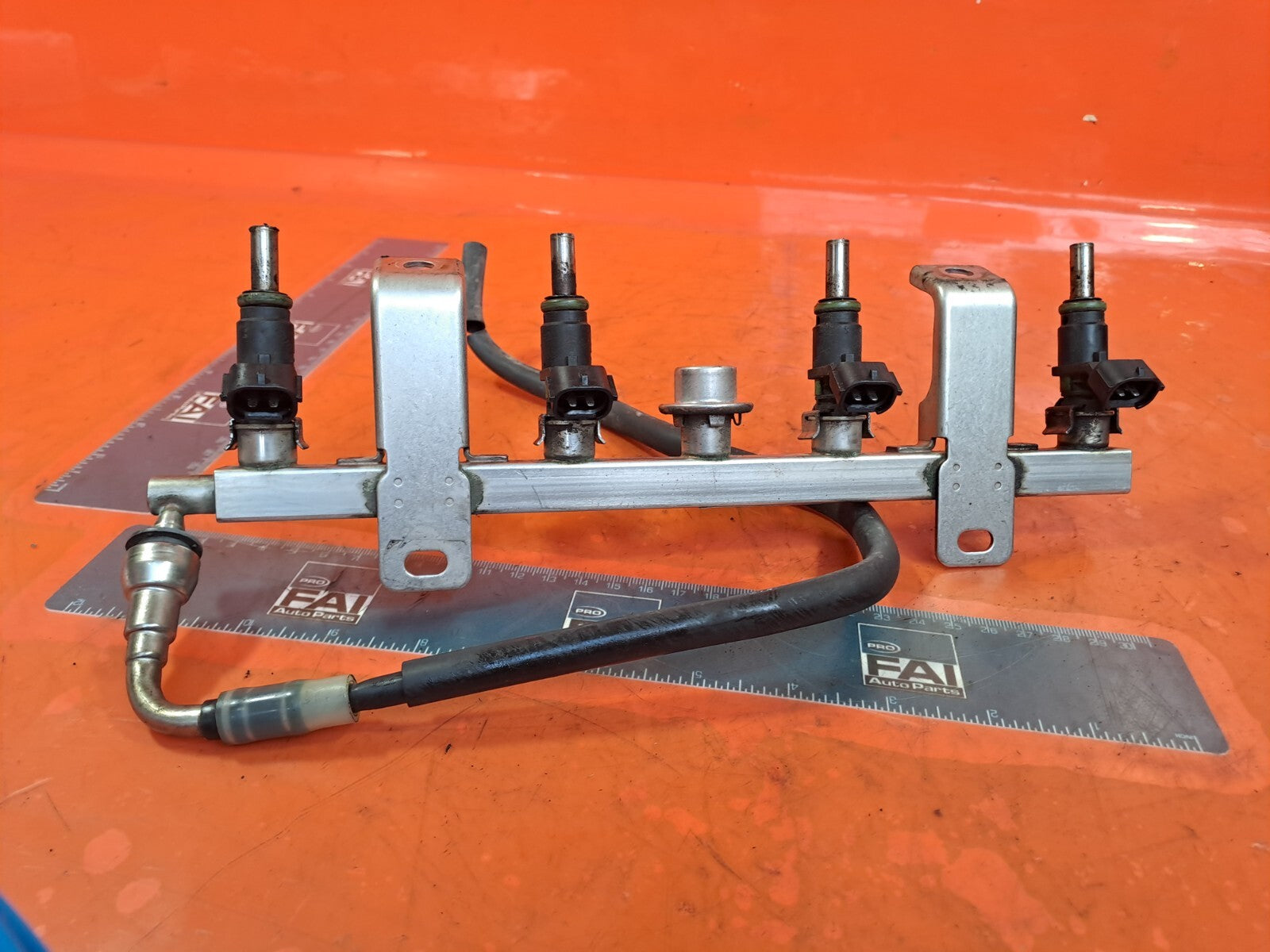 ✅SSANGYONG TIVOLI EX 1.6 PETROL 2015 FUEL INJECTORS & RAIL A1730780095 Warranty - Image 1