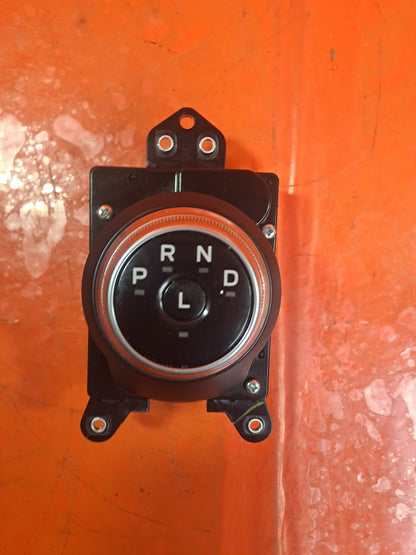 ✅FORD KUGA ST-LINE X 2.5 PETROL 2023 AUTOMATIC GEARSTICK SHIFTER SELECTOR A333 - Image 4