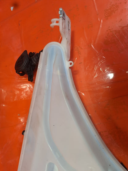 ✅2015 BMW 1 Series Sport F20 Windscreen Washer Bottle 7241673 + Warranty A316 - Image 4