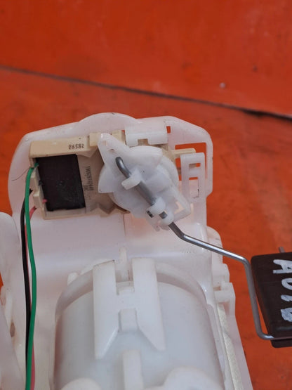 ✅Toyota C-HR 1.8 Hybrid 2020 Fuel Tank Pump Sender Unit 77020-02C50 Warranty - Image 10