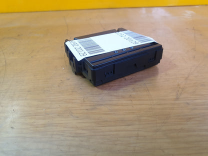ebay-src:https://i.ebayimg.com/00/s/mtiwmfgxnjaw/z/oggaaoswkxvmblys/$_57.jpg