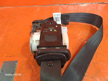 ✅Ssangyong Rodius Turismo 2.2 Diesel 2017 FRONT LEFT SEAT BELT 74621-21006 A286 - Image 4