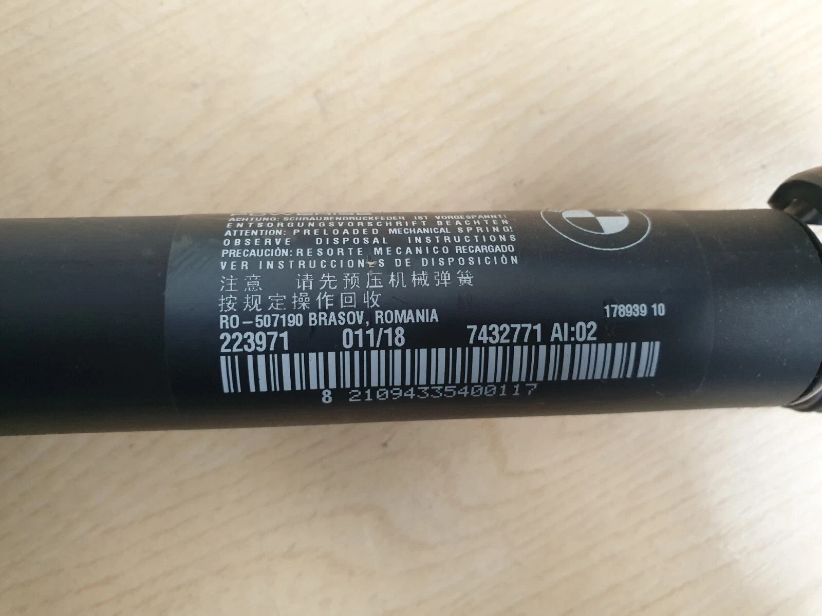 ebay-src:https://i.ebayimg.com/00/s/mtiwmfgxnjaw/z/kiyaaeswqolp369i/$_57.jpg