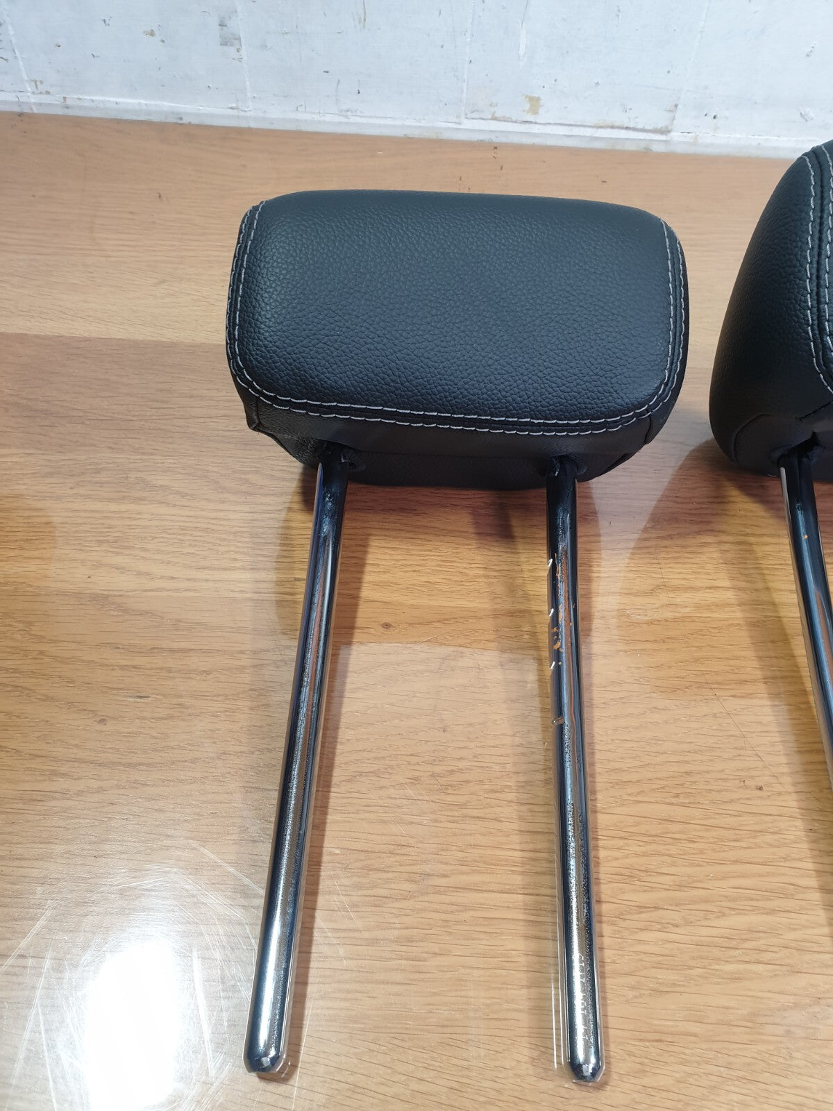 ✅2014 Mercedes C Class W205 Rear Seat Headrest Set + Warranty A147 - Image 2