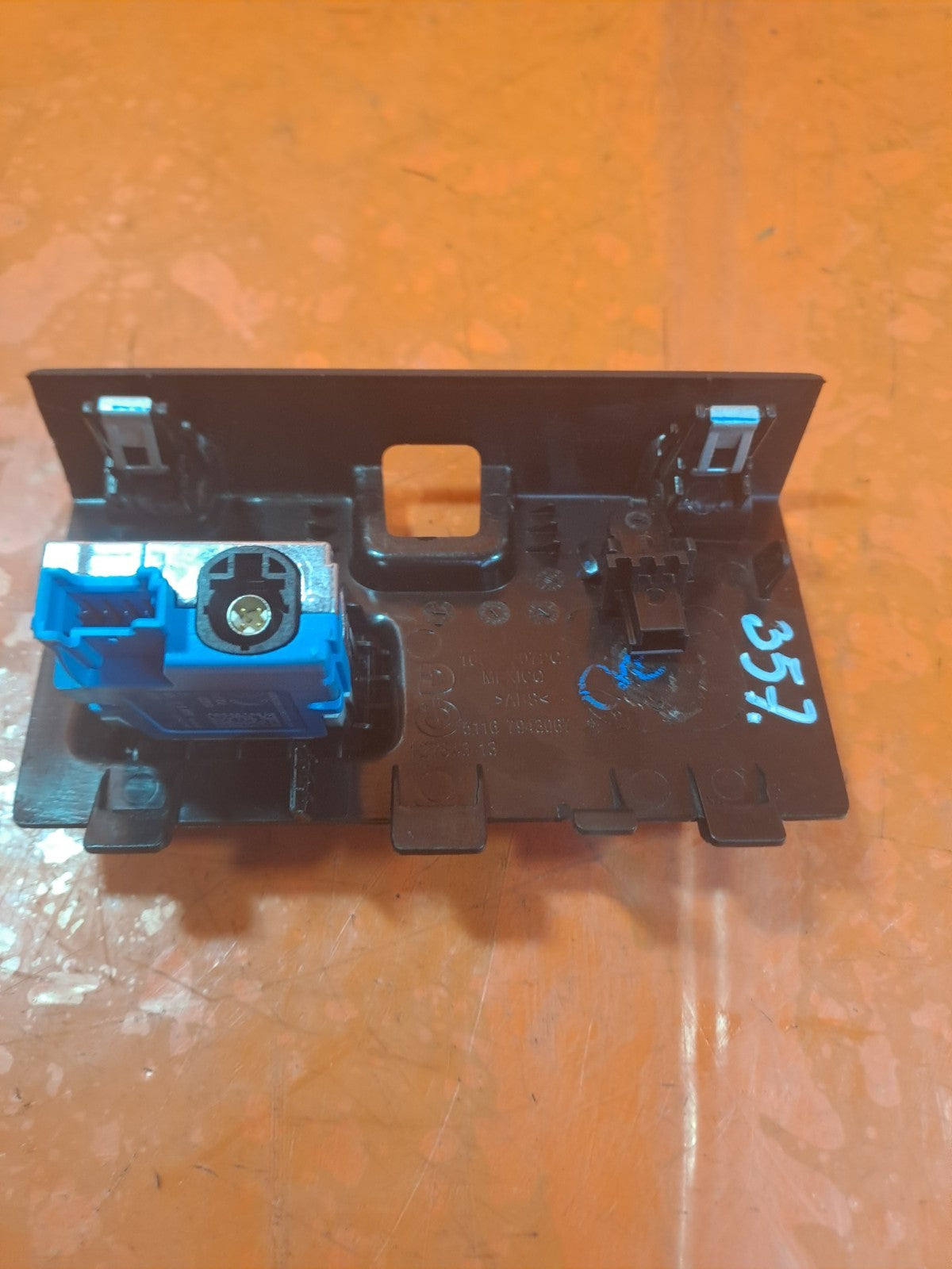 ✅BMW G20 320I M SPORT 2.0 PETROL 2021 CENTRE CONSOLE USB SOCKET PORT 7943067 - Image 8