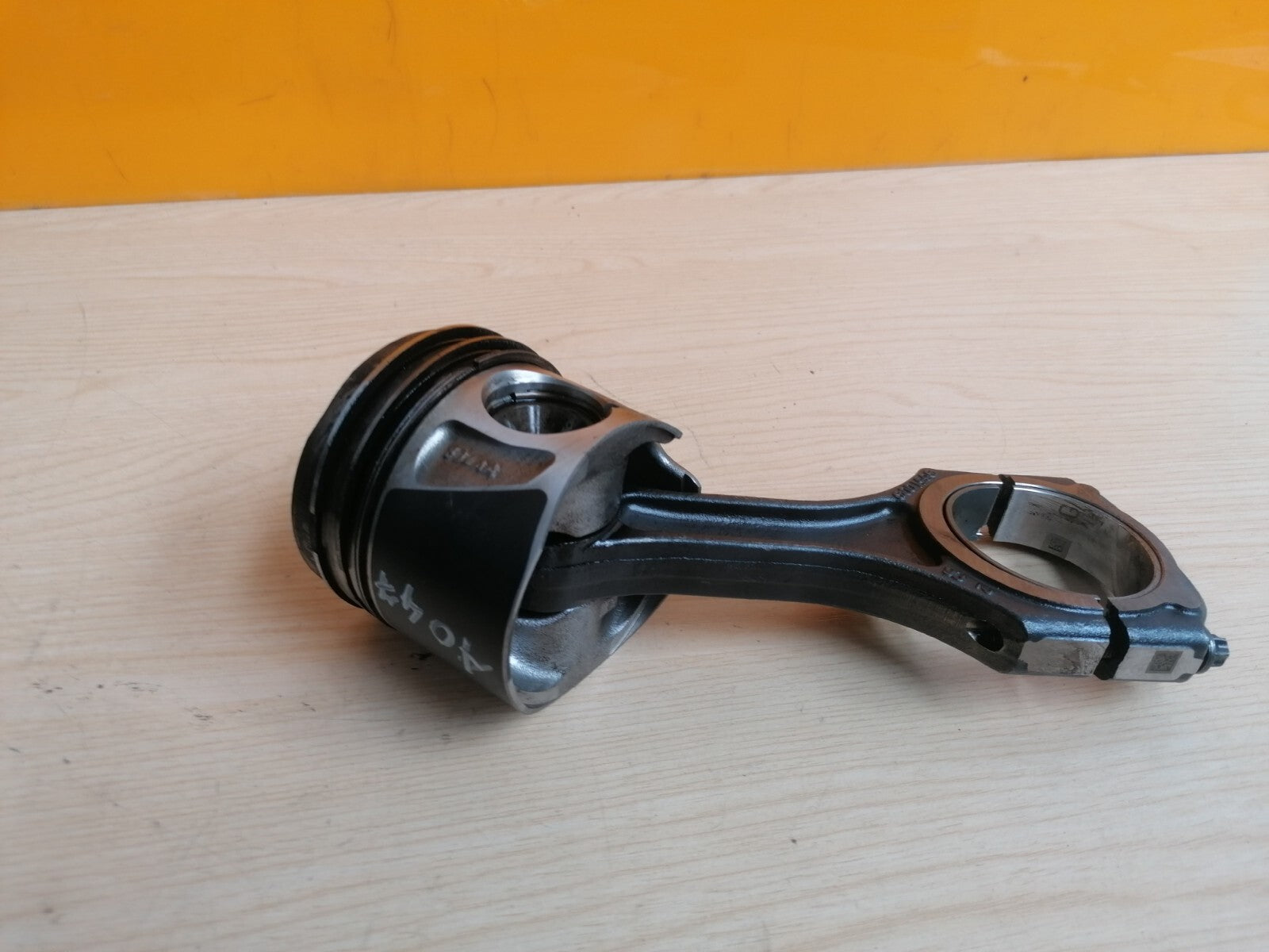 2015 MERCEDES A200 W176 AMG 2.1 DIESEL COMPLETE PISTON WITH CON ROD 65100 A047 - Image 4