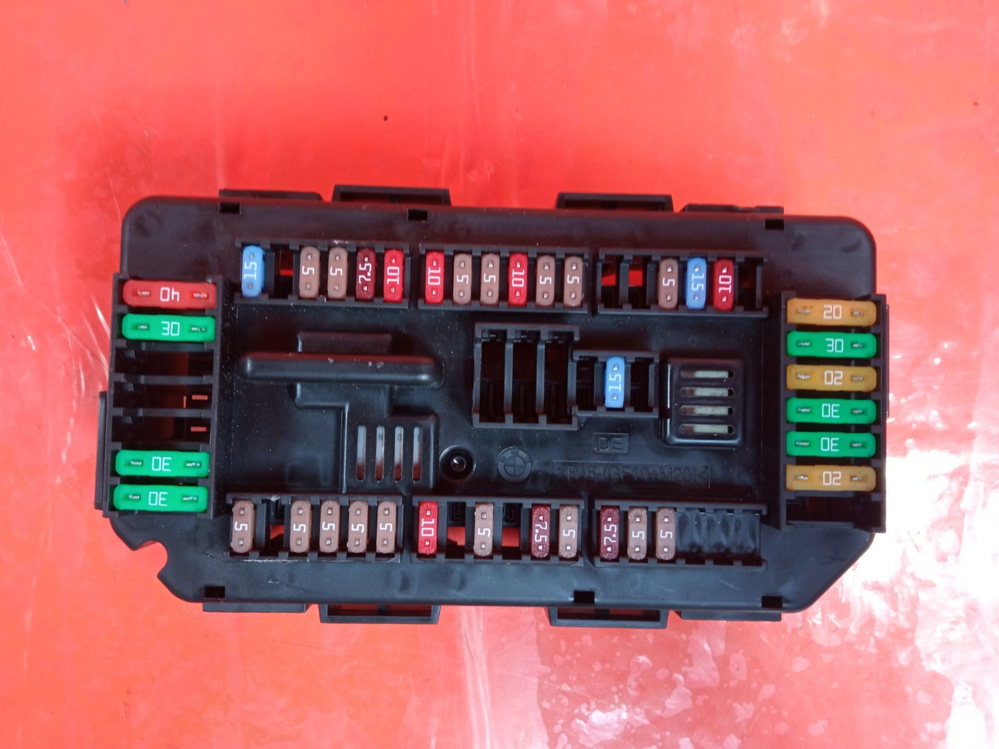 ✅BMW 420D F33 2.0 DIESEL 2016 FRONT FUSE BOX POWER DISTRIBUTION BOX 9389068 A368 - Image 1