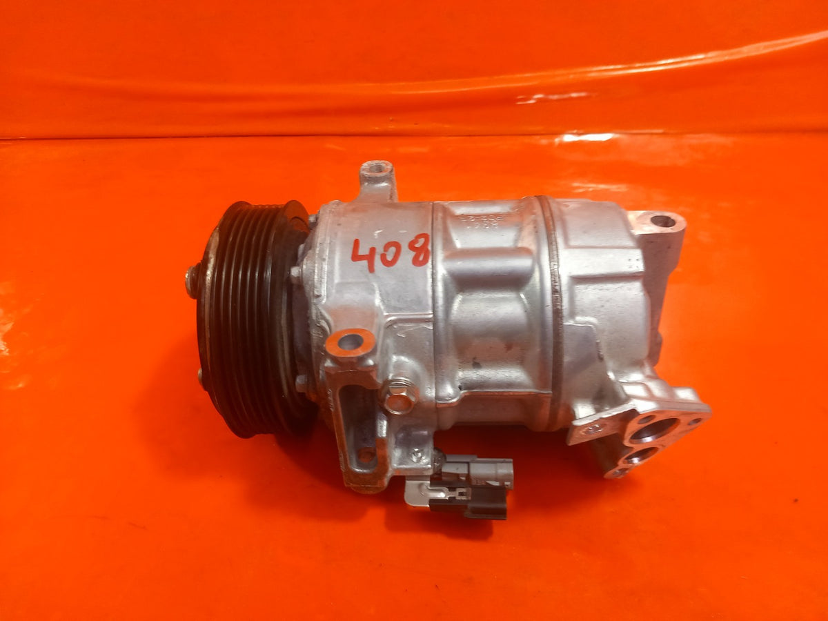 ebay-src:https://i.ebayimg.com/00/s/mtiwmfgxnjaw/z/s8uaaeswtjlqs6bx/$_57.jpg