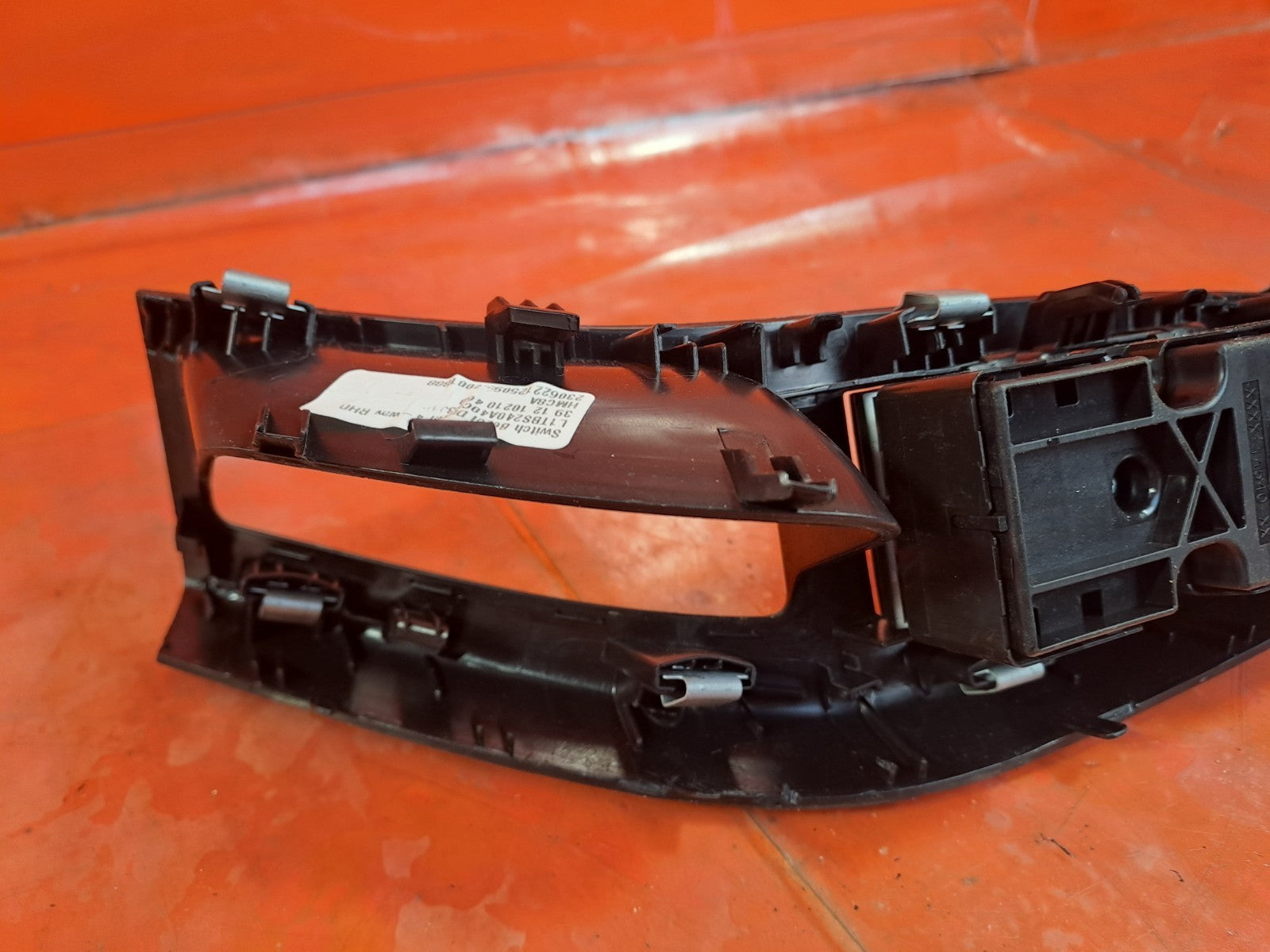 ebay-src:https://i.ebayimg.com/00/s/mtiwmfgxnjaw/z/otkaaeswyqzpqdua/$_57.jpg